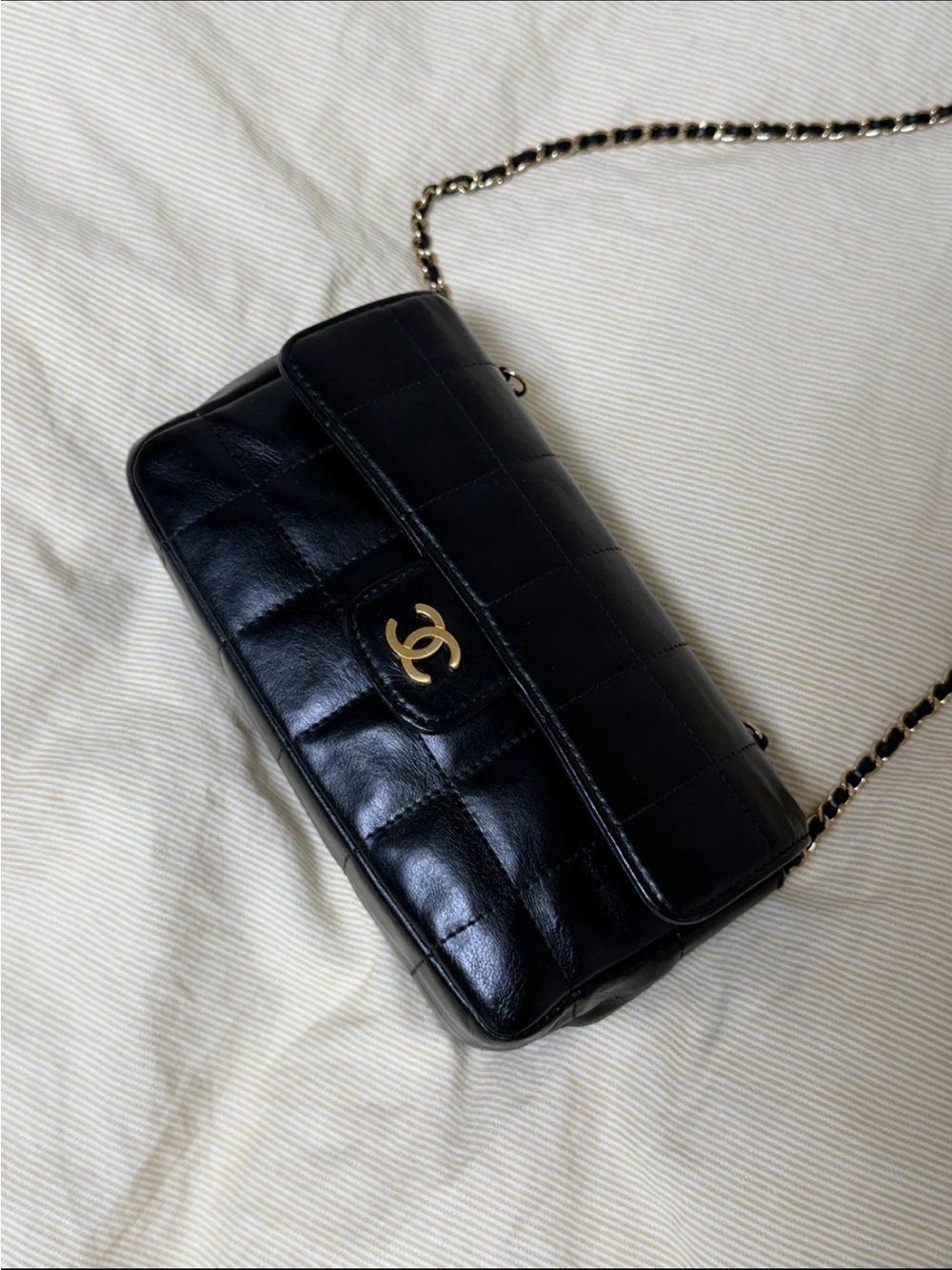 Chanel Vintage Black Lambskin Chain Shoulder Crossbody Bag
